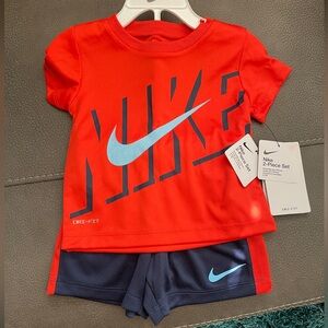 BNWT boys Nike two piece set